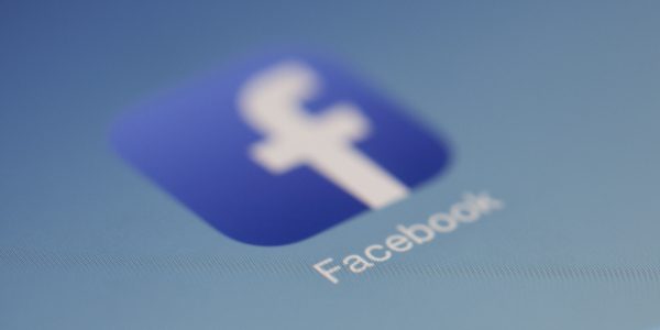 jak usunąć relacje z fb