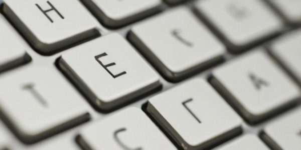 Do czego służą skróty ctrl c, ctrl v na komputerze?