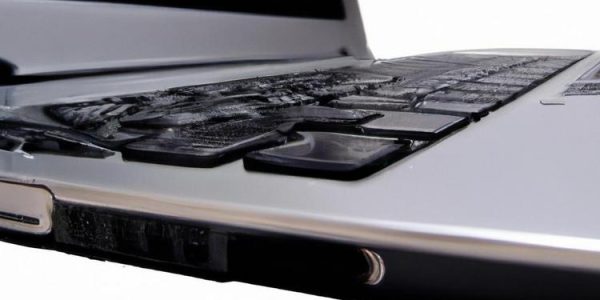 Do czego służy skrót ctrl x na komputerze?